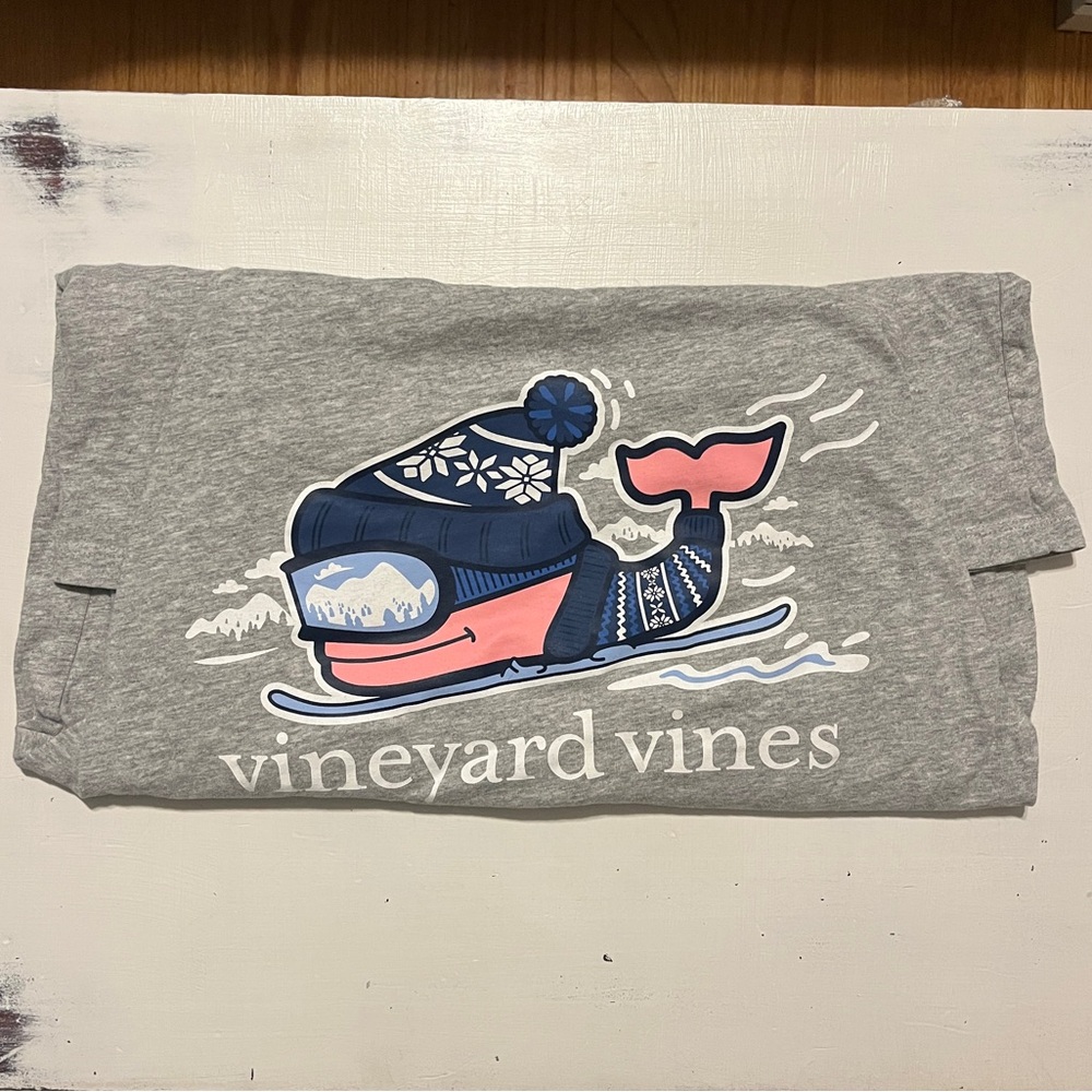 Vineyard Vines Men's Long Sleeve Ski Whale Tee